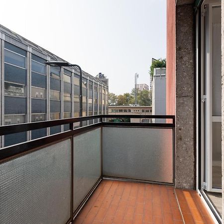 Cagnola Cozy Apartament With Balcony Milán Exterior foto