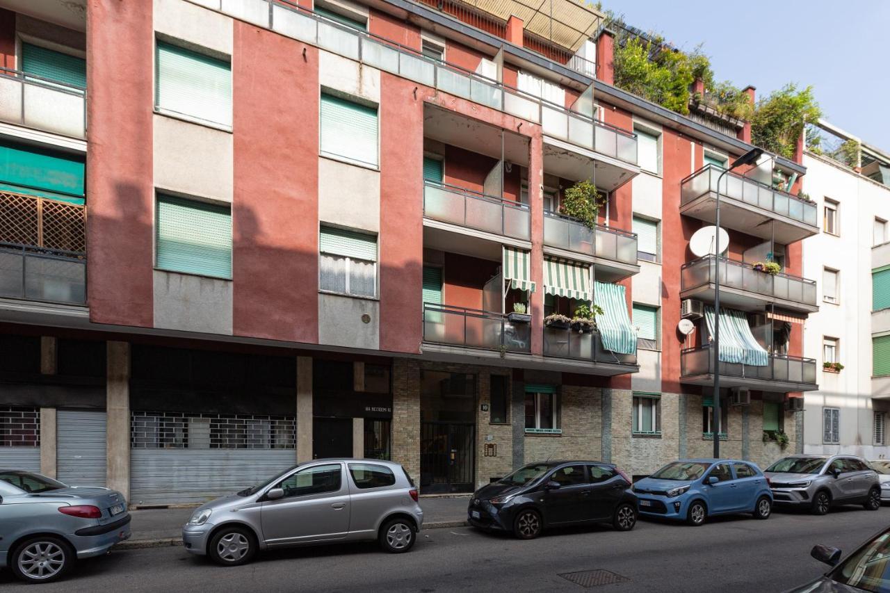 Cagnola Cozy Apartament With Balcony Milán Exterior foto